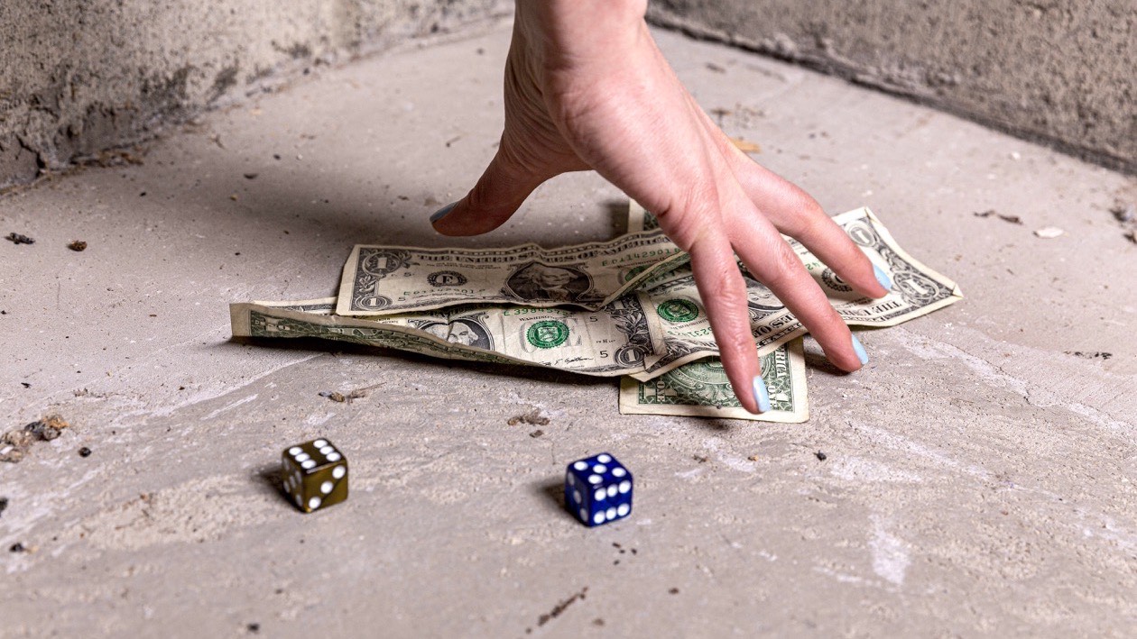Marketing in a Recession 2026: Why Cutting Ads Is the Costliest Mistake